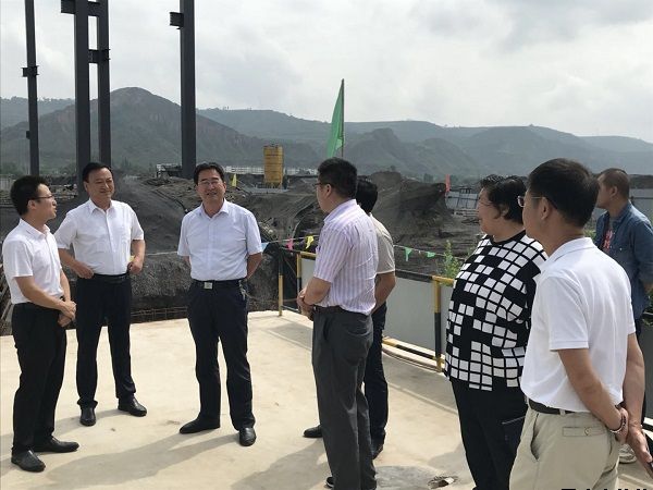 市人大常委會(huì)黨組副書記、副主任樊文浩一行調(diào)研泓源公司項(xiàng)目建設(shè)情況(圖2)