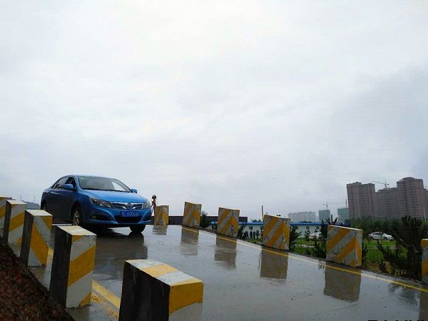 平?jīng)鲢葱履茉闯鲎馄嚬緡栏窠M織開展首批駕駛員崗前培訓(xùn)工作(圖2) 平?jīng)鲢葱履茉闯鲎馄嚬緡栏窠M織開展首批駕駛員崗前培訓(xùn)工作(圖2)