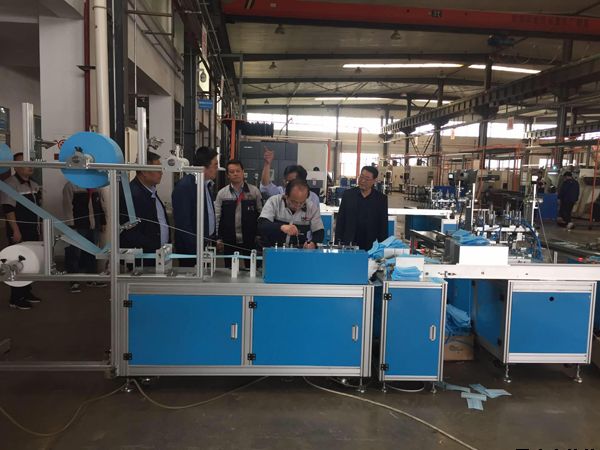 泓源公司領(lǐng)導(dǎo)班子深入豐收、泓盛達公司開展工作調(diào)研(圖2)