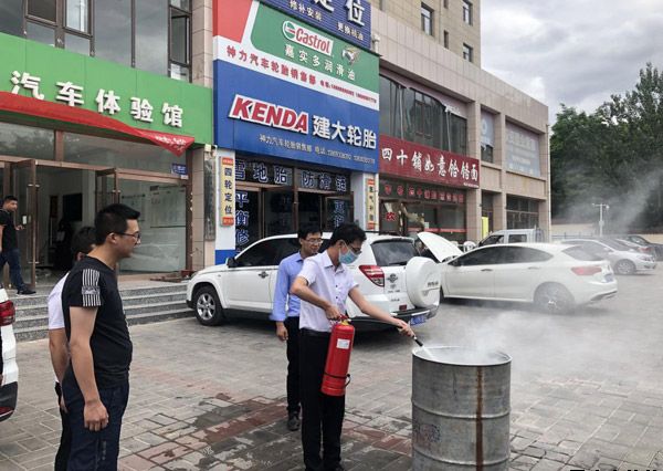 泓源新能源公司、出租車公司聯(lián)合開展消防安全演練(圖3)