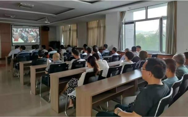 泓源公司集中收看慶祝中國共產黨成立100周年大會實況(圖5)