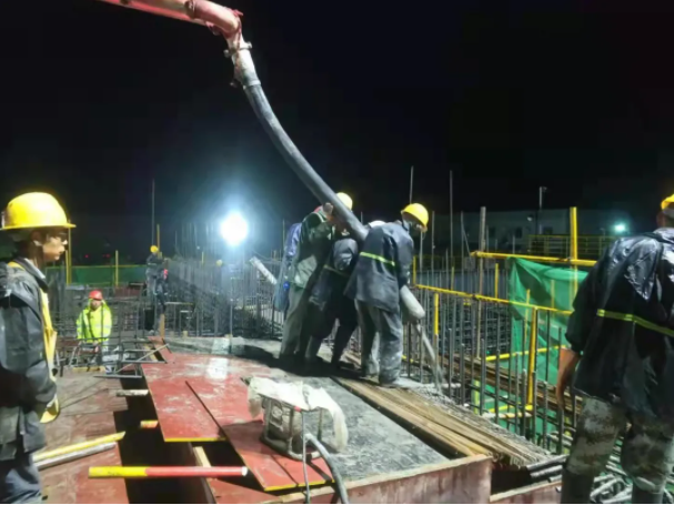 腳踏實(shí)地抓項(xiàng)目 擔(dān)當(dāng)奉獻(xiàn)保民生 ——市產(chǎn)投集團(tuán)“學(xué)黨史、辦實(shí)事、保民生” 穩(wěn)步推進(jìn)重大項(xiàng)目建設(shè)(圖2)