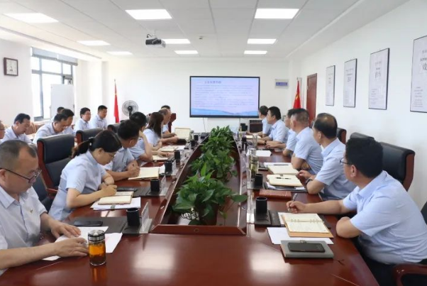 市產投集團召開黨委理論中心組集體學習會議(圖2)