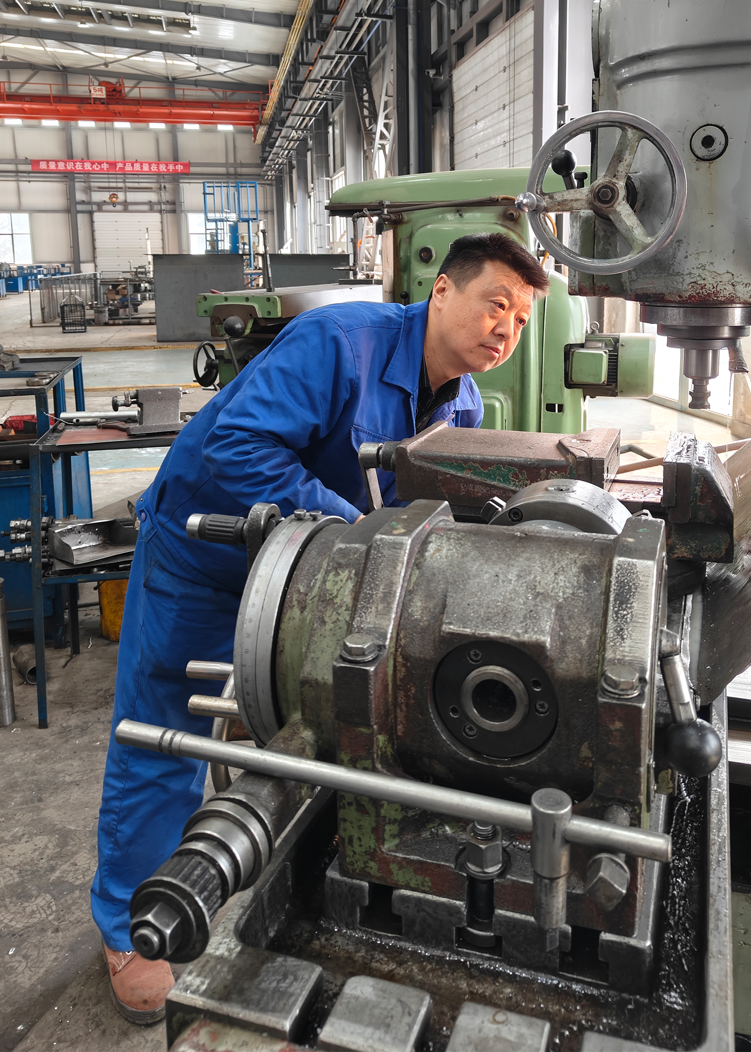 中共平?jīng)鍪谢A(chǔ)產(chǎn)業(yè)投資集團(tuán)有限公司委員會(huì)關(guān)于對(duì)2025年度“產(chǎn)投榜樣”進(jìn)行公示的公告(圖1)